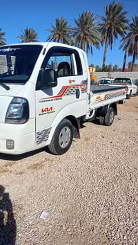 محتاج شغل • نقل أغراض • عامل نقل