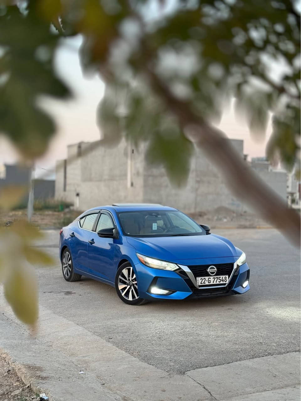 سينترا مواصفات SV بريميوم 
موديل 2020 
قطعتين صبغ بوند وجاملغ 
بدون ايرباك بدون دواخل بدون شاصي بدون تعديل بدون بارد

ماشية 118 كيلو

كير ومحرك شرط 
بأسمي تحويل ثاني يوم 
***********
***********

السعر 129 ومجال بسيط جداً
مكان السيارة دهوك
سيارة جاهزه وكاملة مابيها أي مصرف دهوك, العراق
