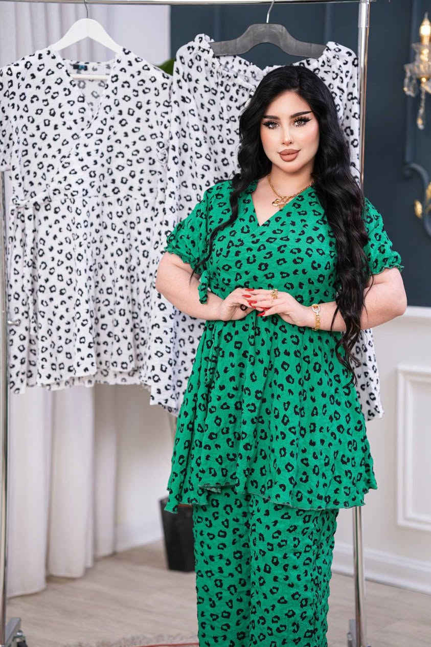 ‏تراك  نسائي خامة كريشة 
قياسات L. XL. 2XL.3XL.
‏السعر  خاص 
‏توصيل لجميع المحافظات


**إذا كنت صاحب هذا الإعلان وتريد حذفه لأي سبب، رجاءا أرسل رسالة إلى الدعم الفني**