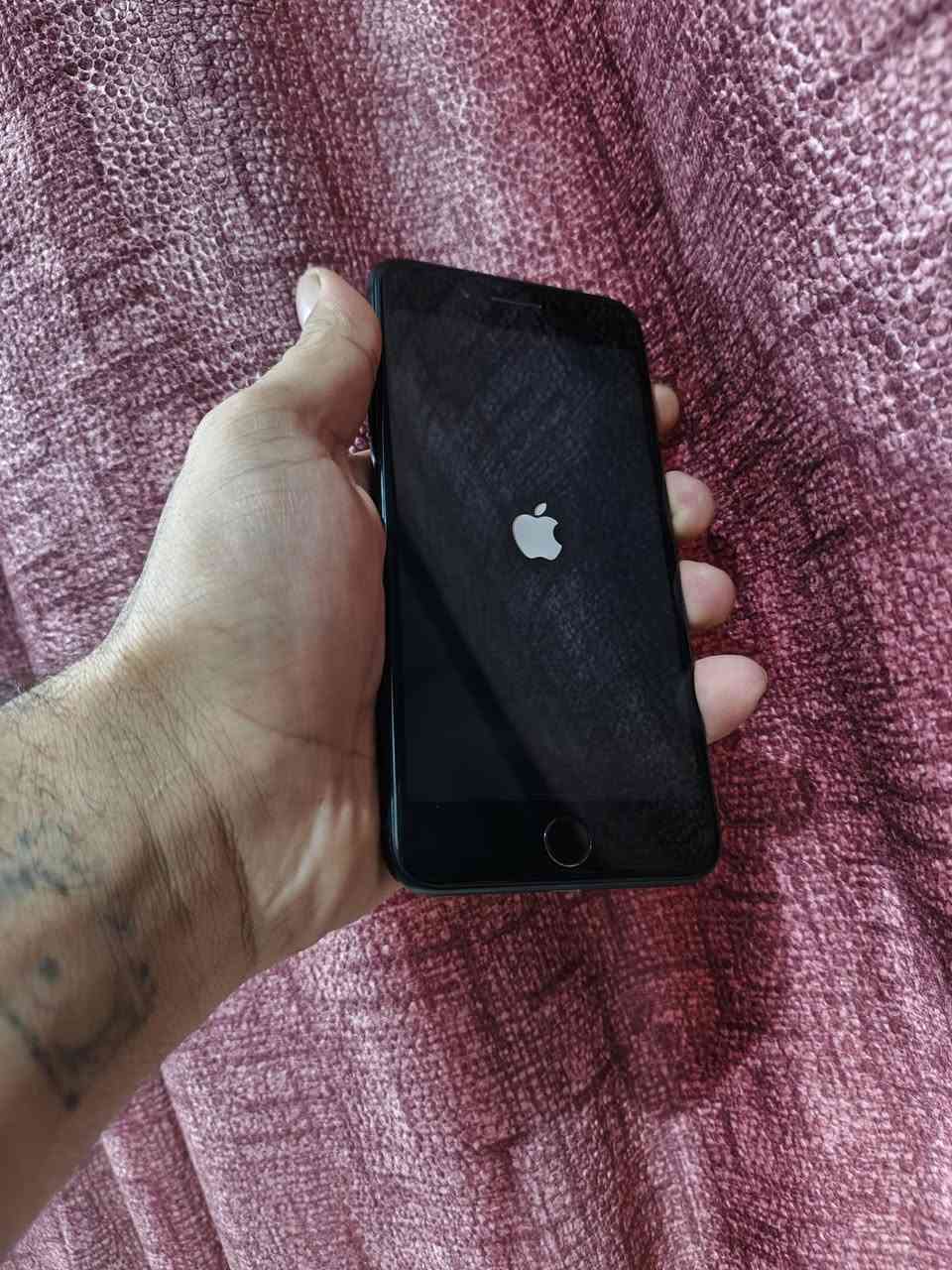 السلام عليكم ايفون 7 بلس للبيع نظيف كلش كل شي مابيه شغال نت خط شبكه البصمه بطاريه 100 جهاز ما مفتوح ولا داخل صيانه للبيع.  سعر 150 وبي مجال .


**إذا كنت صاحب هذا الإعلان وتريد حذفه لأي سبب، رجاءا أرسل رسالة إلى الدعم الفني**