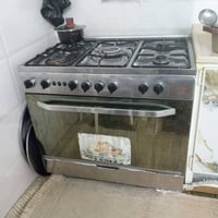 طباخ • نضيف • مستخدم شوية