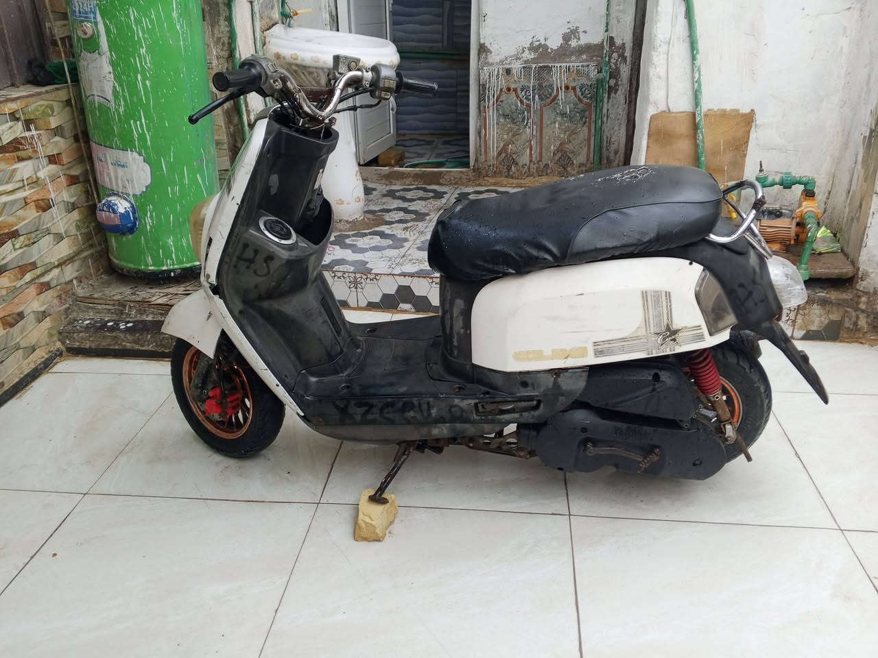 بوليسي للبيع نكره سلف بكل وقت كهربائيات كلها شغاله سعر 350 مكان ناصريه مركز شراي يجي خاص ويدلل


**إذا كنت صاحب هذا الإعلان وتريد حذفه لأي سبب، رجاءا أرسل رسالة إلى الدعم الفني**