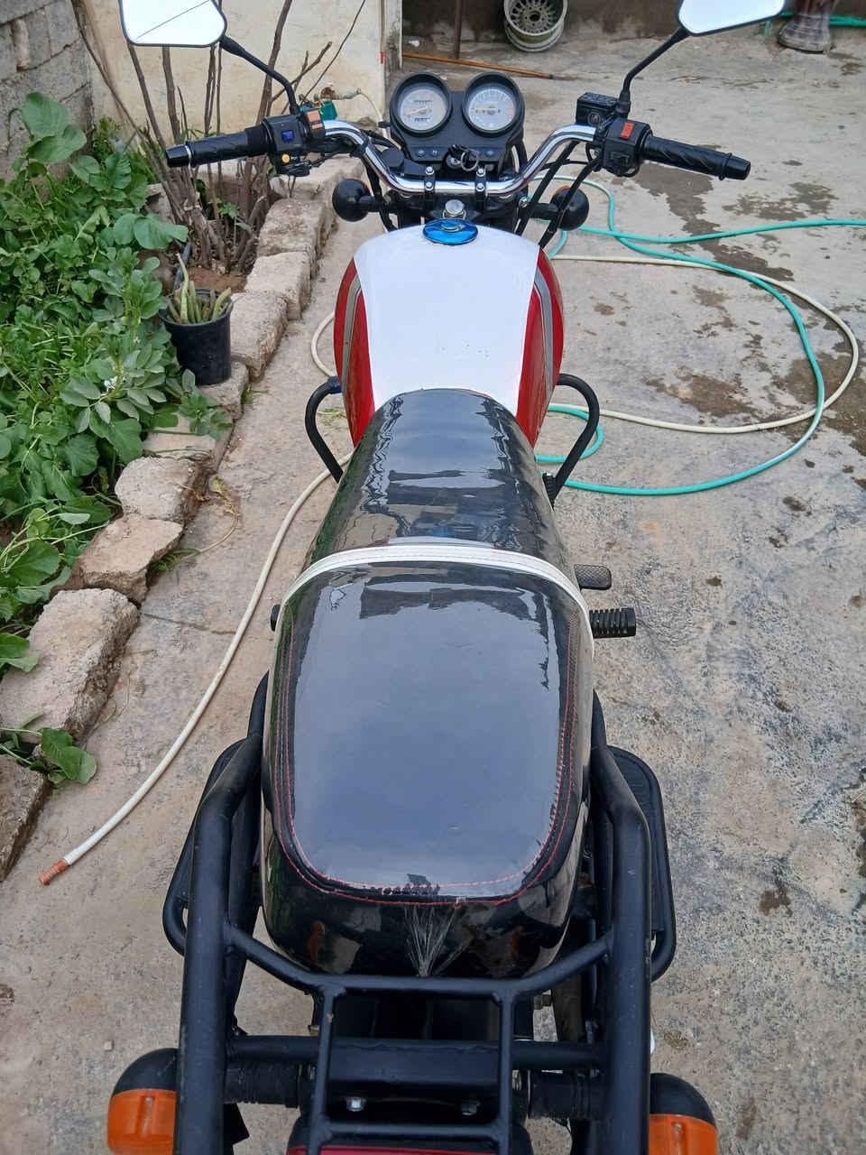 سلام عليكم داي وان موديل 2023 الوراق سحب دراجة كفالة عامه السعر مليون 150 وبيها مجال ***********
