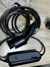 شاحنة اصلية  ام المحولة بيها حماية من الكهرباء المرتفعة ولمنخفضة  ١٠ ا...