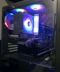 رايزن 5 3600 • RX 5700 XT 8GB • 32GB 3200