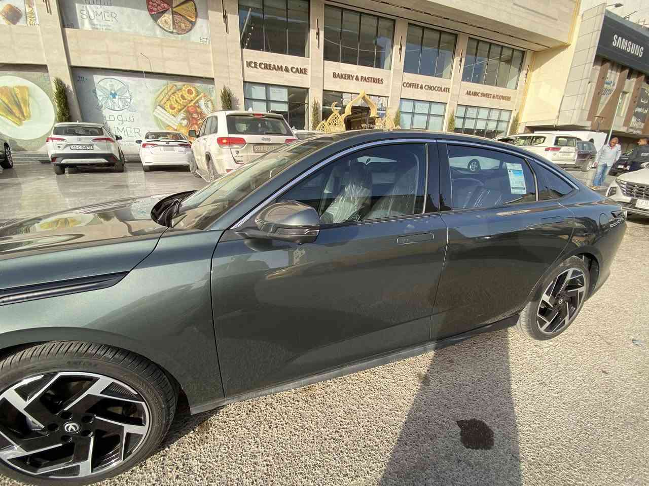 للبيع شانجان ايدو 2025 زيرو ماشي 12 الف كيلو متر  سيارة مكفولة كفالة عامة من كلشي  لون مميز 
فول مواصفات لامور 
شاشة جبيرة - كامرات 540 درجة- رادار امامي خلفي و جوانب-بانوراما -حساسات - مساعد قيادة -اشاير بالمري- تشغيل عن بعد- وبعد بيه هواي مواصفات غير مذكورة
سيارة كفالة عامة من كلشي 
سعر 160وبيه مجال للشراي
***********
