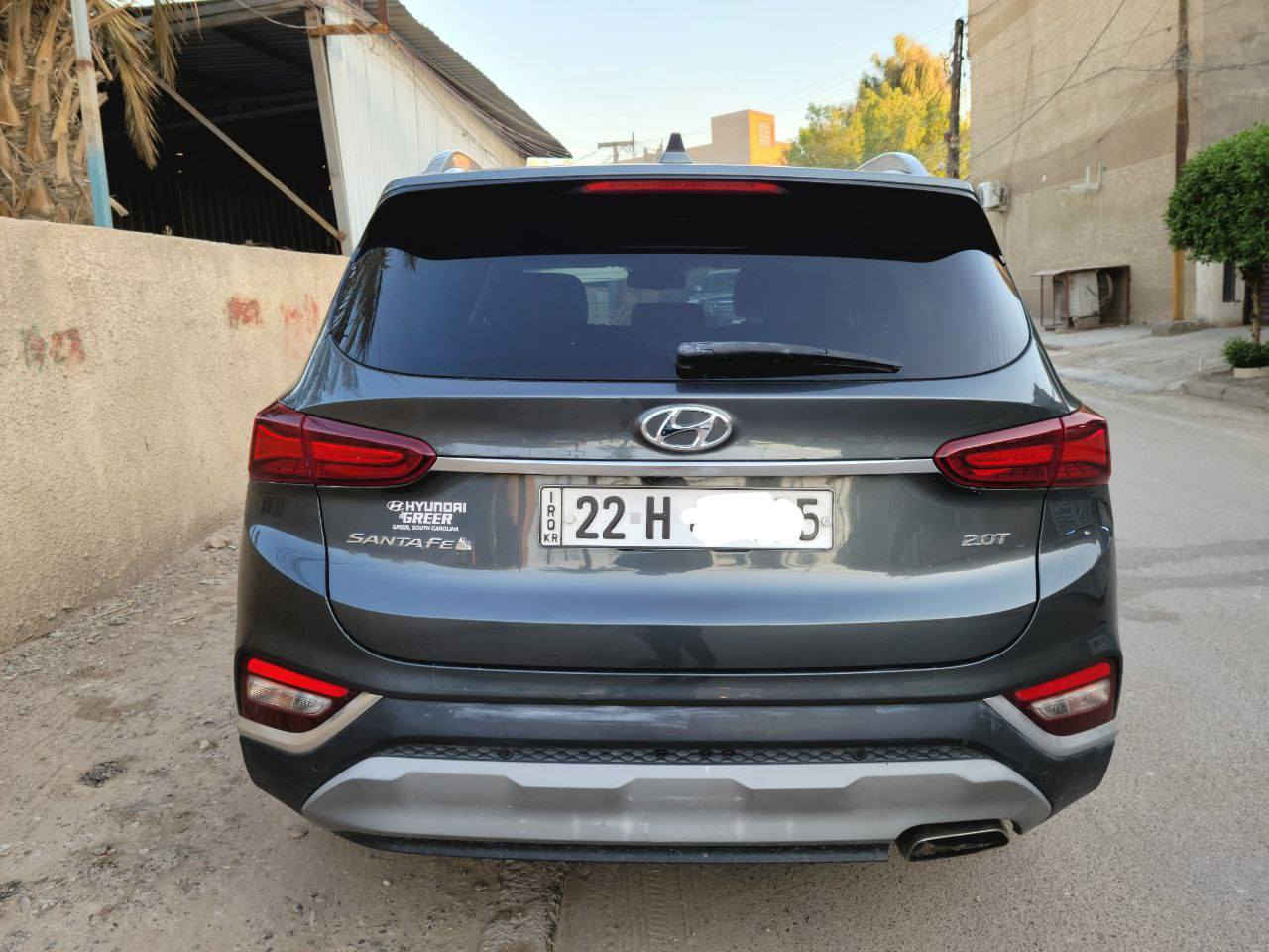 السلام عليكم
للبيع سنتافي 2019 vip. اربيل الدولي  وارد امريكي
كامل مواصفات VIP
مكينه ٤ سلندر
بانوراما 5 راكب
بصمه تشغيل مع بصمة ابواب عدد  4 

نضام دفع Htrac دفع رباعي ذكي  
كامرات 360  ( 5 كاميرات محيطية) 
صندوق كهرباء 
شحن وايرليس مع داتاشو رقمي
مقاعد اماميه خلفيه تحكم كهرباء مع تدفىء وتبريد مقاعد امامي مع تدفئة الستيرن
كشنات جلد ماروني واسود
مري شفط مع فتح وغلق السياره مع اضاء في المري والبوب مخفي 
اضويه زنون عالي ناصي مع الاضاءة الداخليه LED
مداخل Type-c و USB 
وضعيات قياده  
Normal sport  smart 
هاند بريك كهرباء مع نظام نزول منحدرات وحساسات خلفيه اماميه مع شحن وايرلس
تخم تاير حجم ١٩ + صدر جديد + بطاريه 
كير ومحرك جديد.
ضرر دعاميه وصورها منشوره
سعرها 168
مكان السيارة بغداد 
***********
