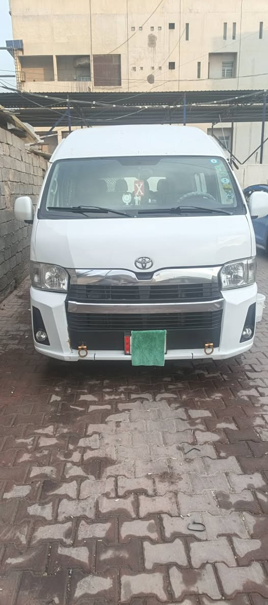 سلام عليكم جنبي للبيعh2 موديل 13 مكينه مكينه كوستر كير اكسل هايسه صدر امامي خلفي هايسه جديد منضومه غاز ويل هايسه تخم تاير جديد سياره معمره دواير بيه ضربه بربع بطويله موضح بل صوره ومعمره  بجم محدث هايسه  مكاني بغداد رقم الإنكليزي الجديد بغداد 120.. رقم الهاتف الاستفسار على الرقم ***********
