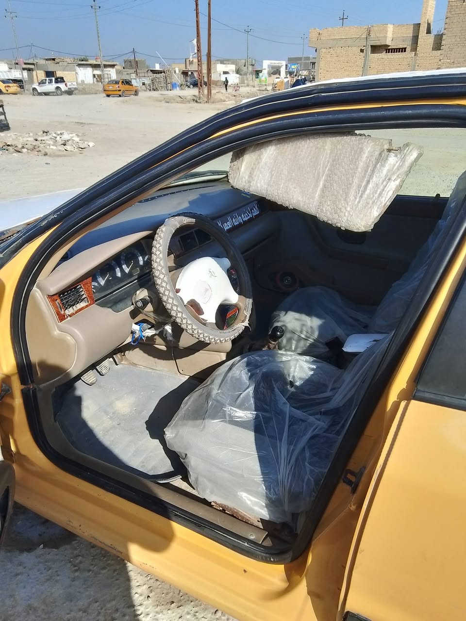 سلام عليك سياره سمندللبيع موديل ١١سياراجهازا من كلشي هيه وغرامات عليك الك يمي بس مالك مكان سماوه ام العصافير رقم للستفسار ***********
