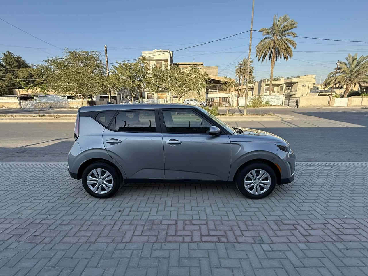 السلام عليكم صول وارد امريكي موديل 2025 الون سلفر مميز موصفات السياره نص فول شاشه دواره تحكم استيرن رادار امامي داخل السياره بيجي مميز مكينه 2000 دوش حادث السياره بسيط بدون صبغ بدون تبديل فقط بارد حافة البنيد +حافة الباب بارد باقي السياره مكفول السياره اليبر. واحد مثل موضح بل صور الحادث  ايرباك طاك ماشيه 10 الف زيرو بوضع الشركه نظافة السياره 100/100السياره جاهزه من كلشي مابيه نقص السياره دخول جديد منفيس بسمي بدون رقم السعر 146وبيه مجال مكان السياره بغداد حي الجهاد***********ابومصطفى
