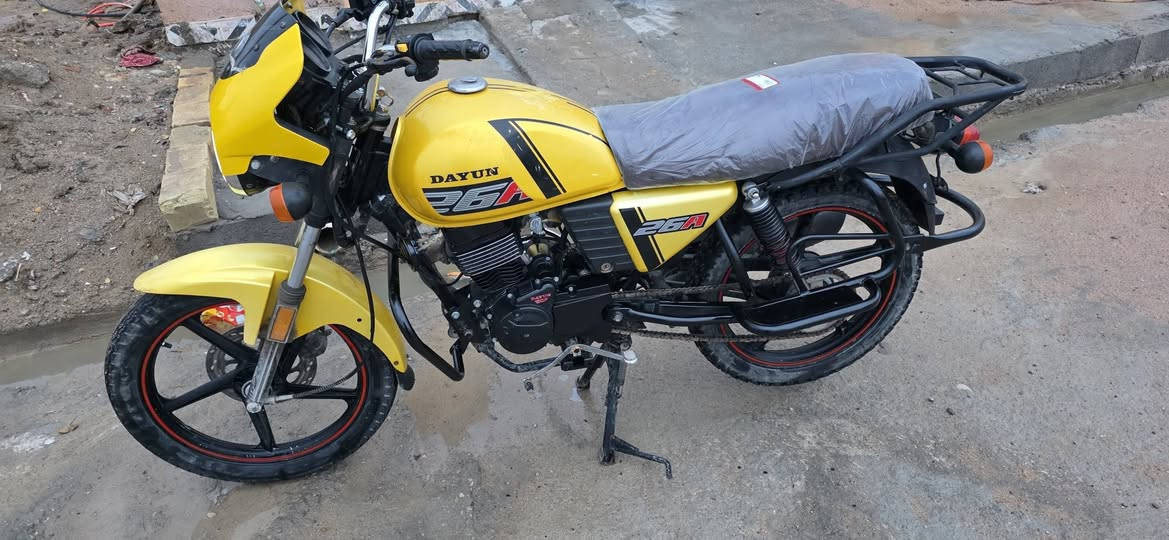 دايوان نفخ موديل 23 مرقم وكامل سنويه ب اسمي لوحات موجوده دراجه مكفوله كفاله عامه مابيه اي مشكله كهربائيات كله شغاله فقط التانكي مزلغ بس هاي بيه غيره مابيه اي خلل مكاني قلعه سكر سعره مليون و ٩٠٠ وبي مجال 
***********
