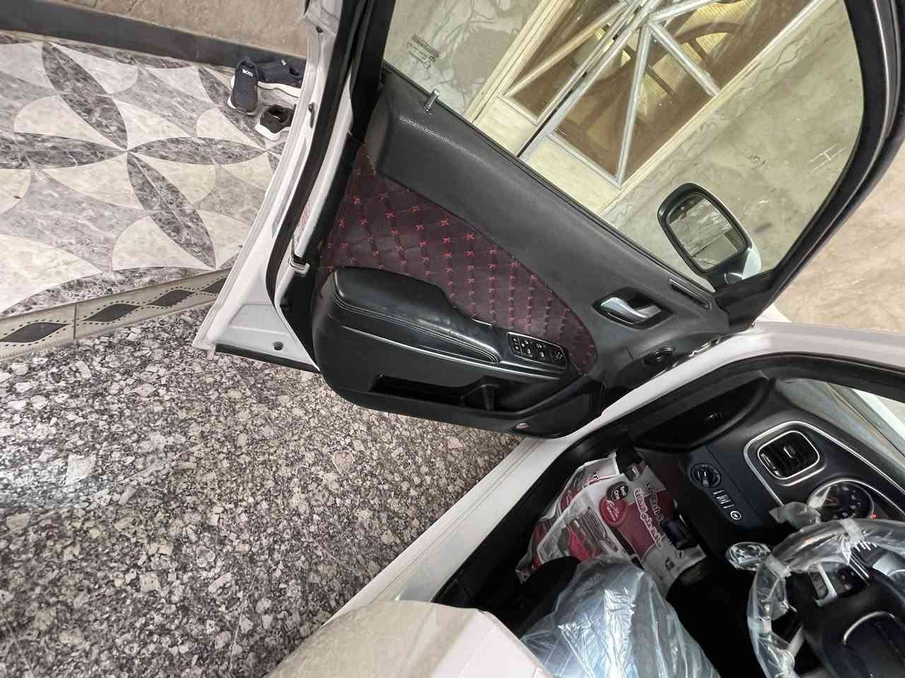 جارجر 2017 رالي فول 1/1 كلين تايتل ماشيه 112 الف كيلو رقم اربيل تحويل وكاله سياره جاهزه من كلشي بيه فقط مكان واحد بارد
مواصفات حساسات خلفيه دمام شفتات ستيرن فتحه رادار جانبي  محرك 3600 
مكاني بصره رقمي ***********
