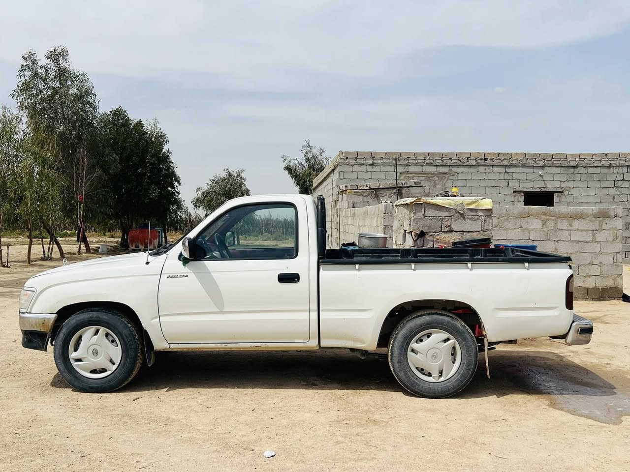 السلام عليكم للبيع بيكم فلاحيه موديل 2001 رقم أنباري  انكليزي السياره مكفوله كفاله عامه من ضربه وتبديل وصبغ السياره نضيفه على وضع الشركه باور ستيرن مكينه جمره  سنويه لل 30 المكان كربلاء  السعر 90 وبيها مجال للاستفسار الاتصال على الرقم ***********
