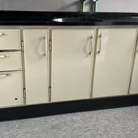 كاونتر المنيوم • ٢متر • سطح مرمر