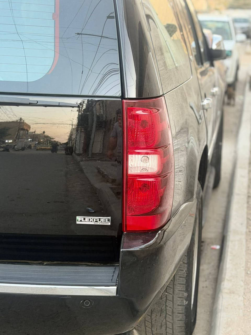 السلام عليكم تاهو البيع موديل ٢٠١١ التي زت وارد خليجي فول مواصفات سياره كله عل بلاد بس بارد في الجاملغ الامامي ايمن كد شبر بس  السعر ٢٤٠$مكان بغداد الكرخ هاتف ٧٩٠٢٧٠١٣٥٣/***********
