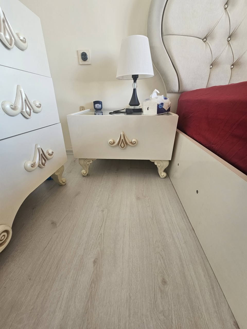 غرفه نوم للبيع نظيفه سعر نهائي 600الف وعلفحص طريق بحركه سان تورز


**إذا كنت صاحب هذا الإعلان وتريد حذفه لأي سبب، رجاءا أرسل رسالة إلى الدعم الفني**