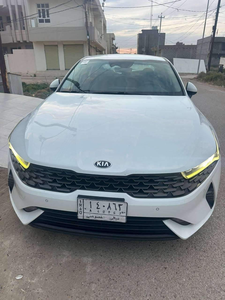 كي فايف خليجي موديل 21 رقم ديالى ماشية 77 ألف كيلو بيه صبغ باب الخلفي أثر شخط موضح بالصور كير مكينة مكفولات صدر امامي خلفي جديد مكينة 2000 دوش مكاني ديالى بعقوبة السعر 170 وبيه مجال للاستفسار ***********//***********
