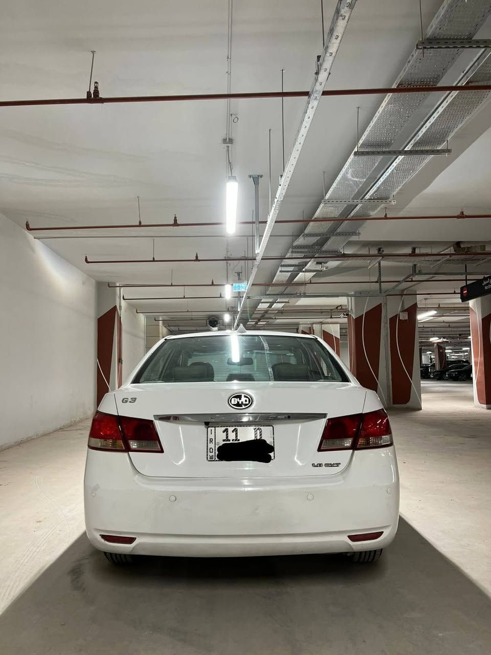 السلام عليكم ورحمة الله وبركاته
اللبيع  Byd G3 2016    
كير  بحالة الوكالة
محرك  1800 بحالة الوكالة لا بخار لا تنقيص لا صوت 
استلام شركة على ايدي 
فول مواصفات 
صدر امامي خلفي صوت برغي ماكو  
تبريد ثلج + تدفئة 
فتحة ب السقف 
تحكم ستيرن 
تايرات جديدة
 شاشة + حساس خلفي + كامرة
سياره جاهزه وأستعمال  وميحتاجلها اي شي  
بأسمي رقم بغداد الجديد   
تحويل ثاني يوم
السعر 68  وبيها مجال بسيط  !!
مكان السياره بغداد المنصور 
رقم الهاتف ***********
