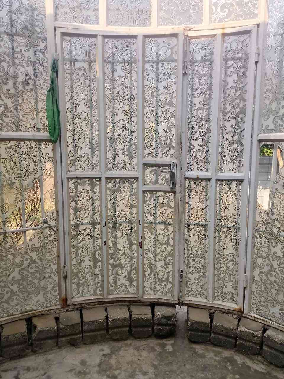 شباك دور حديد ثقيل طوله (6متر و10سم ) ارتفاعه (2متر و90سم) معروض للبيع


**إذا كنت صاحب هذا الإعلان وتريد حذفه لأي سبب، رجاءا أرسل رسالة إلى الدعم الفني**