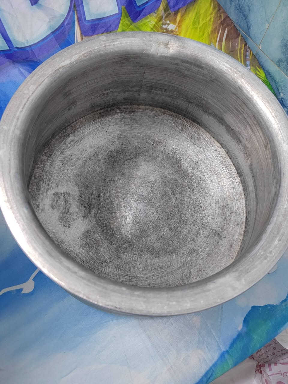 عجانه جديده للبيع سعر 180 تاخذ من 5 الى 7 كيلو طحين 

جدر طنجيره كبير فافون لاصلي الثقيل سعر 15 

طاوات خليه النحل جدد بالكارتونه 3 سعر 27 الف 

بيهن مجال للشراي


**إذا كنت صاحب هذا الإعلان وتريد حذفه لأي سبب، رجاءا أرسل رسالة إلى الدعم الفني**