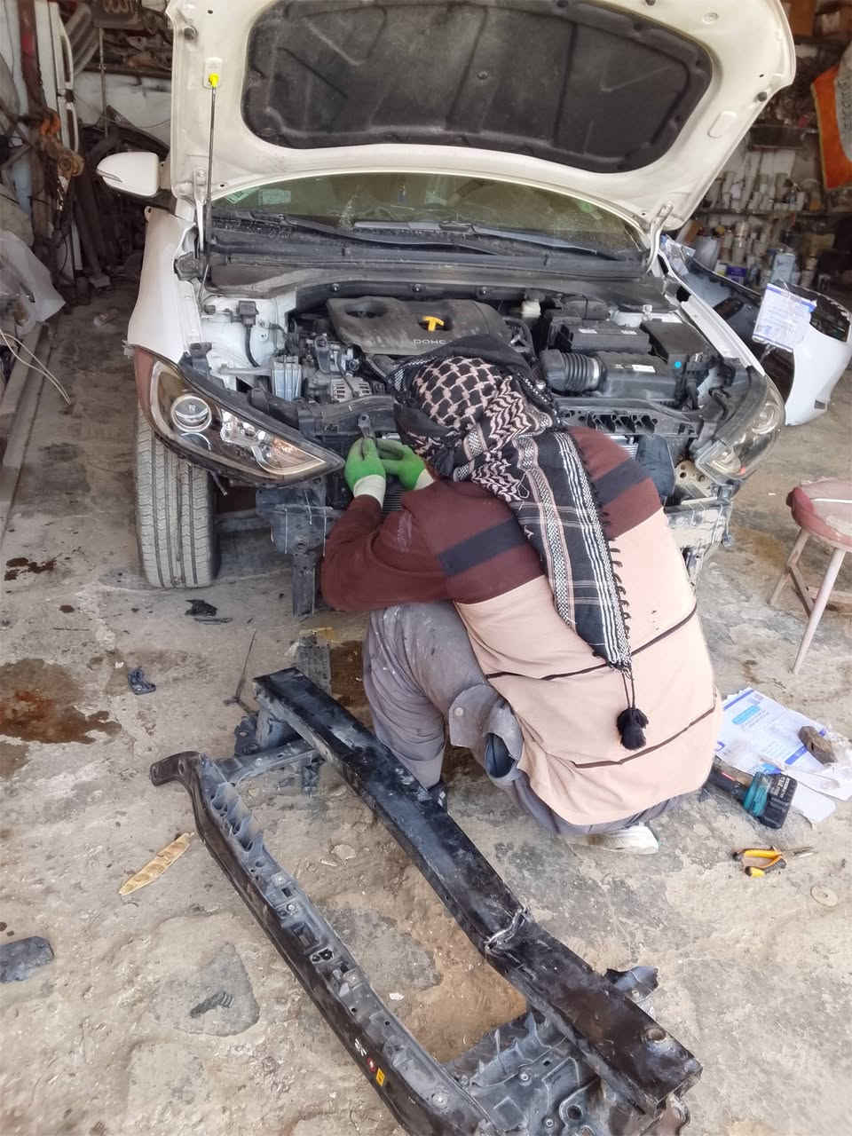 سلام عليكم ورحمه النترا 17 فول مواصفات  من عده لبصمه ماشيه 150سياره بيه دعاميه وبراكيت بيه يرباك دشبول ولدركه دعمت جلب مكان لسياره رمادي سعر 133...‏‪***********‬‏
