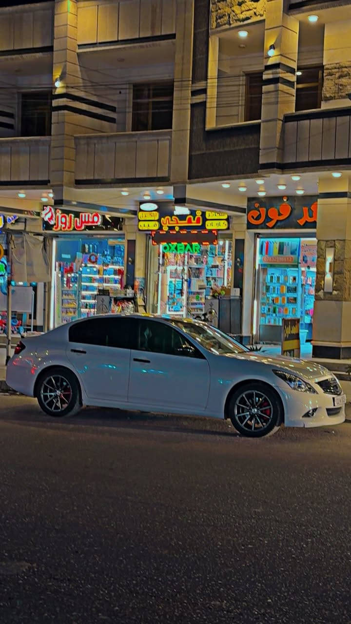 السلام عليكم جمعه مباركه عل جميع
انڤنتي g37 2013
السياره قطره صبغ مابيها جاهزة لاخر حبه 
السياره صدر اربع تايرات كلشي جديد محرك كير زيرو
تبريد منضومه جديده ماشيه 117 غرفه جديده كلشي جديد وكامل السياره فول الفول مكانها الدوره او حي الجامعه للبيع او مراوس حسب القناعه 100 وبيها مجال بسيط ***********
