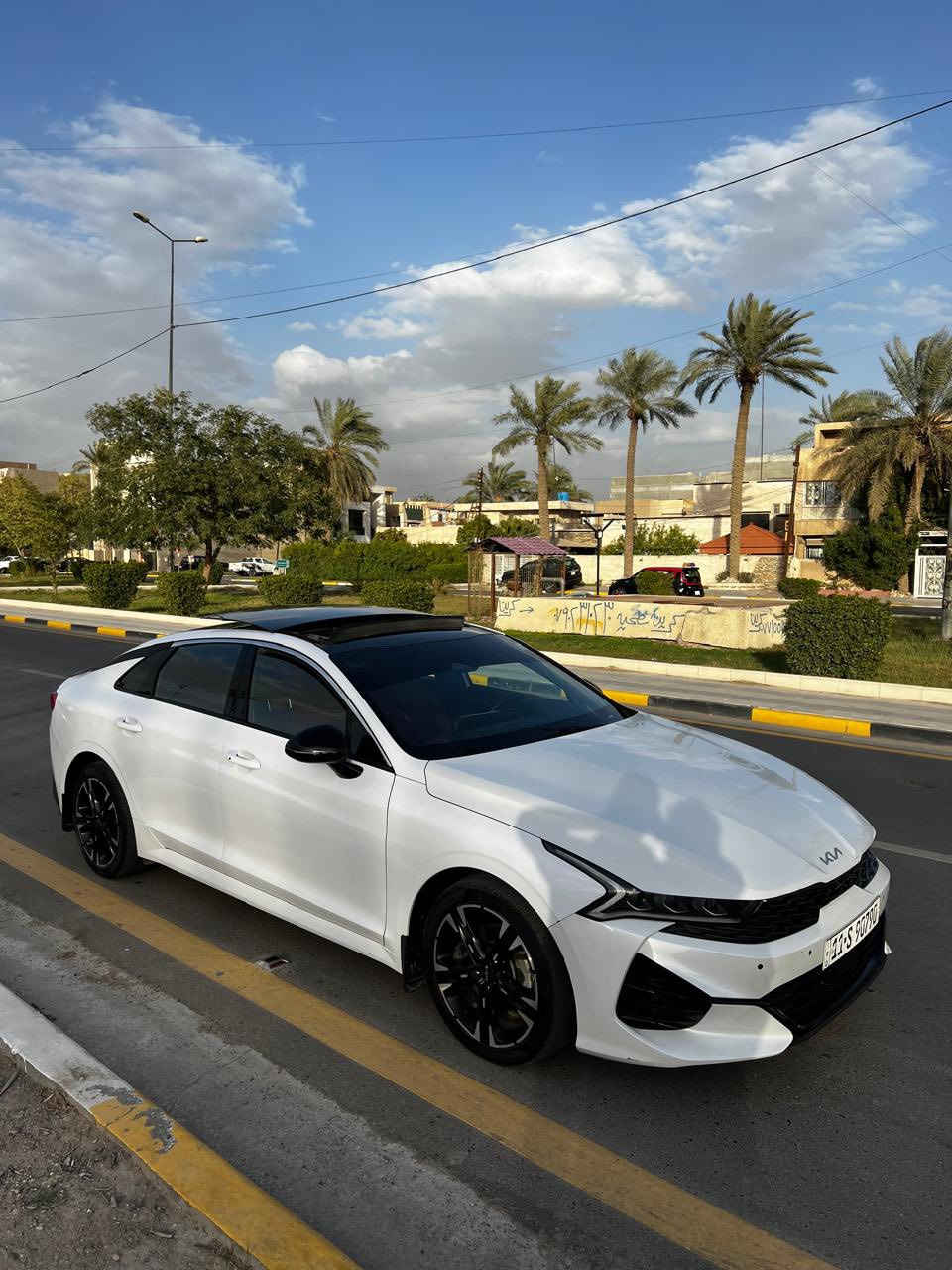 السلام عليكم كي فايف موديل 2024

مواصفات جي تي لاين فوول للاخير

1600 تيربو 

مواصفات 

بانوراما 

بصمه

كشنات تدفئة 

استيرن تدفئة 

شحن هاتف لاسلكي 

قياده ذاتيه ؏ الخطوط السريعه

هاند بريك بصمه

تشغيل عن بعد 

مثبت سرعه 

نضام ABS

مانع انزلاق حساس أطارات 

بك لايت ليد

شاشة

كامره دواره

الاسلكي 

شاشه اعطال

ويل كورم لونين

رادار جانبيه

مراقبة النقطة العمياء

رادار الخطوط البيضاء 

اشاير بالمري 

كشنات جلد احمر

مقعد للسائق قابل للتعديل كهربائياً

لايتات ‏3 عدسات 

نضام قياده أيكو + سبورت +سمارت +نورمال

بلوتوث + aux + usb

فول تحكم ستيرن

كير أوتو + عادي

ئوتو بريك 

‏ ‏الخريطة

ستيرن حرف. Led D +  زينون

توقف ذاتي عند الرجوع

صندوك بصمه

‏AUTO HOLD

تصميم خارجي رياضي

نظام الملاحة

مصابيح خلفية LED

مصابيح ضباب LED

لاسلكي Android Auto 

 ماشيةk38

حادث : بنيد ومبدل نفس اللون  وبارد شبر الجاملغ الايسر   

السعر 182 وبيها مجال لشراي 

الرقم ***********
