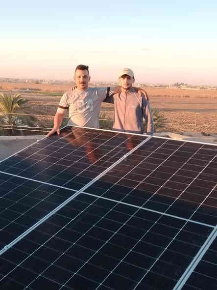 #تقسيط_مريح 
#ضمان #البطاريات #خمس  #سنوات 
 تم بفضل الله تجهيز و  تنصيب منظومة طاقة شمسية لمنزل #الاخ محمد علي العلوش 
   #محافظة_ #كركوك 
   #قضاء #الحويجة #قرية #الدودح 
  
تجهز المنظومة المنزل ب 7 أمبير نهاراً
بالاضافة إلى 3 أمبير ليلاً  . 
مكونات المنظومة: 
♻️ الواح نوع (Trina solar 700watt ). 18 باسبار ذات وجهين وذات كفائة عالية عدد 3 بضمان 15 سنة. 
♻️جهاز انفيرتر نوع  فولترونك حجم 4.2Kw بضمان سنتان . 
♻️بطاريات نوع. OKAYA الوزن 74 كغم، الغنية عن التعريف عدد 2 بضمان 2 سنة

#شركة #المهندس #للطاقة #الشمسية 
#العنوان #محافظة #كركوك #قضاء #الحويجة #شارع #المشاتل #قرب #جامع #كامل #الحاج #صكر #مجاور    #شركة #الدليان #للحج #والعمرة 
#للحجز #والاستفسار #الاتصال #على #الأرقام التالية :
  مدير #شركة #المهندس #للطاقة #الشمسية 
  استاذ ربيع الجبوري 
   ***********
   ***********
 مدير المبيعات انور الفرحان 
    ***********
   مهندس الصيانة
  استاذ عزيز الفرحان 
   ***********
انور البرهان  #مدير اعلام شركة المهندس للطاقة الشمسية
