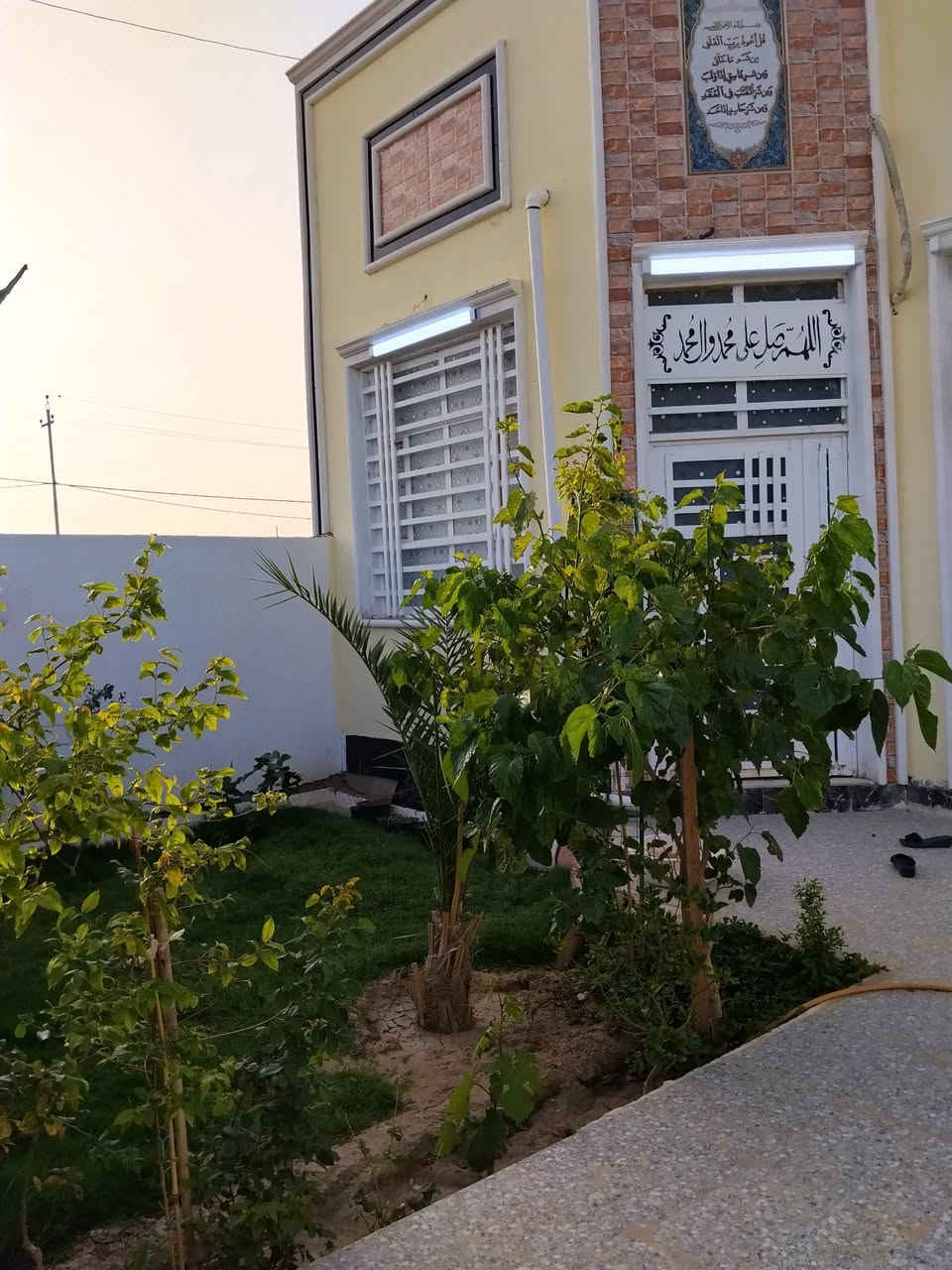 دار للبيع طابو زراعي سند 25 مجمع عزيز اشريف المياحي المساحه ٢٠٠ متر خدمات ماء كهرباء مجاري تبليط خدمات فول العنوان خلف حي الزيتون ولشراي يتصل ***********
