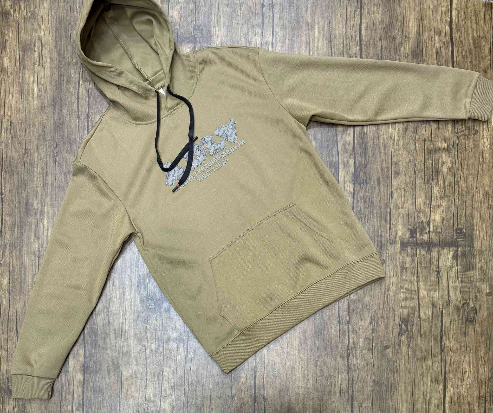 يارب ….🙏  جديييد 🆕

هودي شتوي ( كلاو ) قالب نص هاڤ خامه قطن  💯

موديل شبابي فووول طبع حراري مضمون 🔥

☎️📱/ ***********
