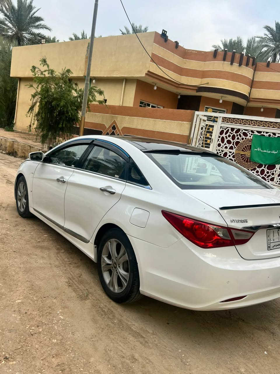 السلام عليكم ورحمه الله وبركاته
سوناتا ٢٠١١ خليجي 

كفاله عامه 

مكينه 2400 جديده 

سياره فول مواصفات

 عدا البصمه 

سياره حلوه وجديده تخم تاير حداديه

سياره جديده وبل عافيه على ياخذها

السعر 120  وبيها مجال للطيبين

مكان السياره كربلاء الحسينيه 

رقم الهاتف ***********
