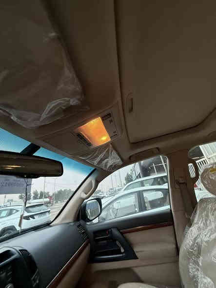 لاندكروز 
2014
تكمة
وسنوية
مري قلاب
مري. شفط
فتحه بصمه كشن 3 حركات
8 ايرباگ
مكينه 6 سلندر
 تشغيل عن بعد
زراك لايت ***********
واسط العزيزيه

***********
مكفوله كفاله عامه 
398 بيه مجال
