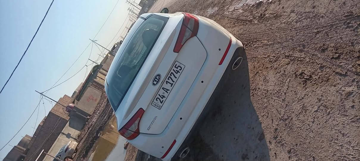 اوبتما ٢٠١٢خليجي بيها قطعتين صبغ جاملغ خلفي و جاملغ امامي عكس جهة السائق وشخطة خفيفة باب عكس السائق كير محرك مكفولة تبريد شغال
السعر ١٠٥$ للشراي بيها مجال
***********
