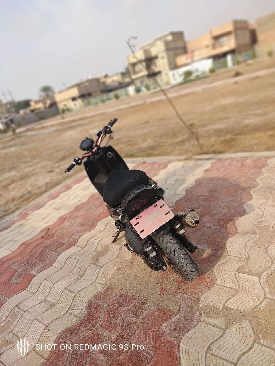 سلام عليكم سكنس جبلي موديل 11 الدراجه نضيفه جدا المكينه بلاديه 58 ما مفتوحه ولا مجفته شرط الفحص گلجات رياضي من اليابان تحتاج ادامه بس الوياله بلادي تزويد دبل امامي من اليابان تزويد ستيرن من اليابان گهربائيات گامله هورن لايت عالي ناصي  صالنصه صجميه بلاد بس ملحومه من المعرض الدراجه صارلها سنه يمي ما بيها نوقص كامله تجي وتشوف السعر خاص او مراوس نزل دراجتك ونشوف ***********
