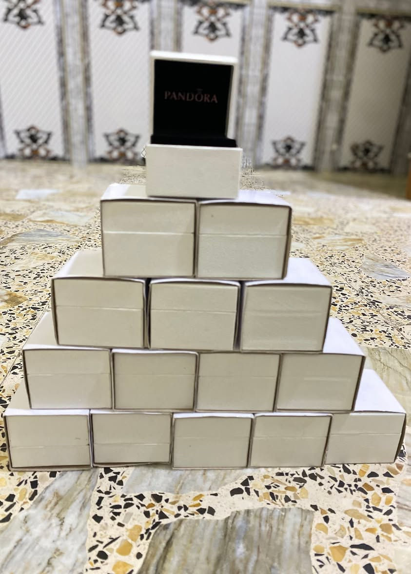علب اكسسوارات
جديد غير مستعمل
الكبير 27 قطعة
الصغيرة 39 قطعة 
مع علاليك هدية 
السعر الكامل 50الف


**إذا كنت صاحب هذا الإعلان وتريد حذفه لأي سبب، رجاءا أرسل رسالة إلى الدعم الفني**