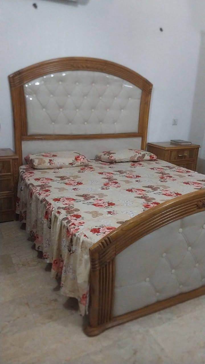 غرفه نوم للبيع ***********
