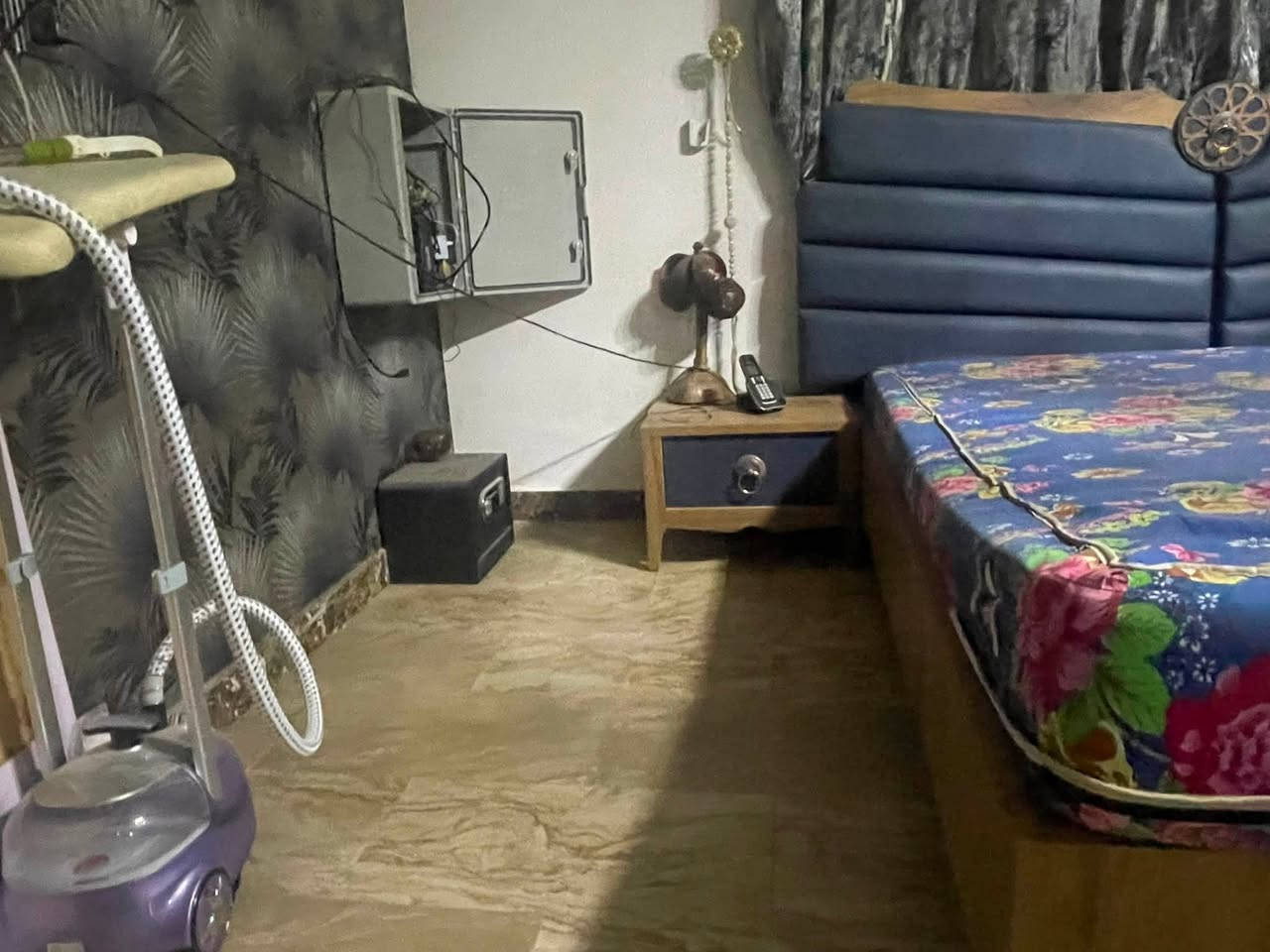 السلام عليكم غرفة تركيةمشدودة ممستعملة نسبة نضا99بل مية  سعرها 12ورقة وبيهة مجال بصيط***********
