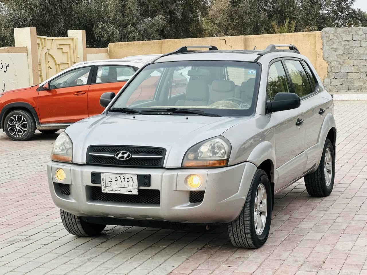 يا الله توسان موديل 2009 رقم بغداد تحويل مباشر مكفوله كفاله عامه من كلشي  فول موصفات مفتحه تبريد قطعتين محرك وكير مكفرلات تخم تاير ويل كب سياره حلوه ومال جناي مكانه كربلاء الحسنيه مكلف بنشر ***********
