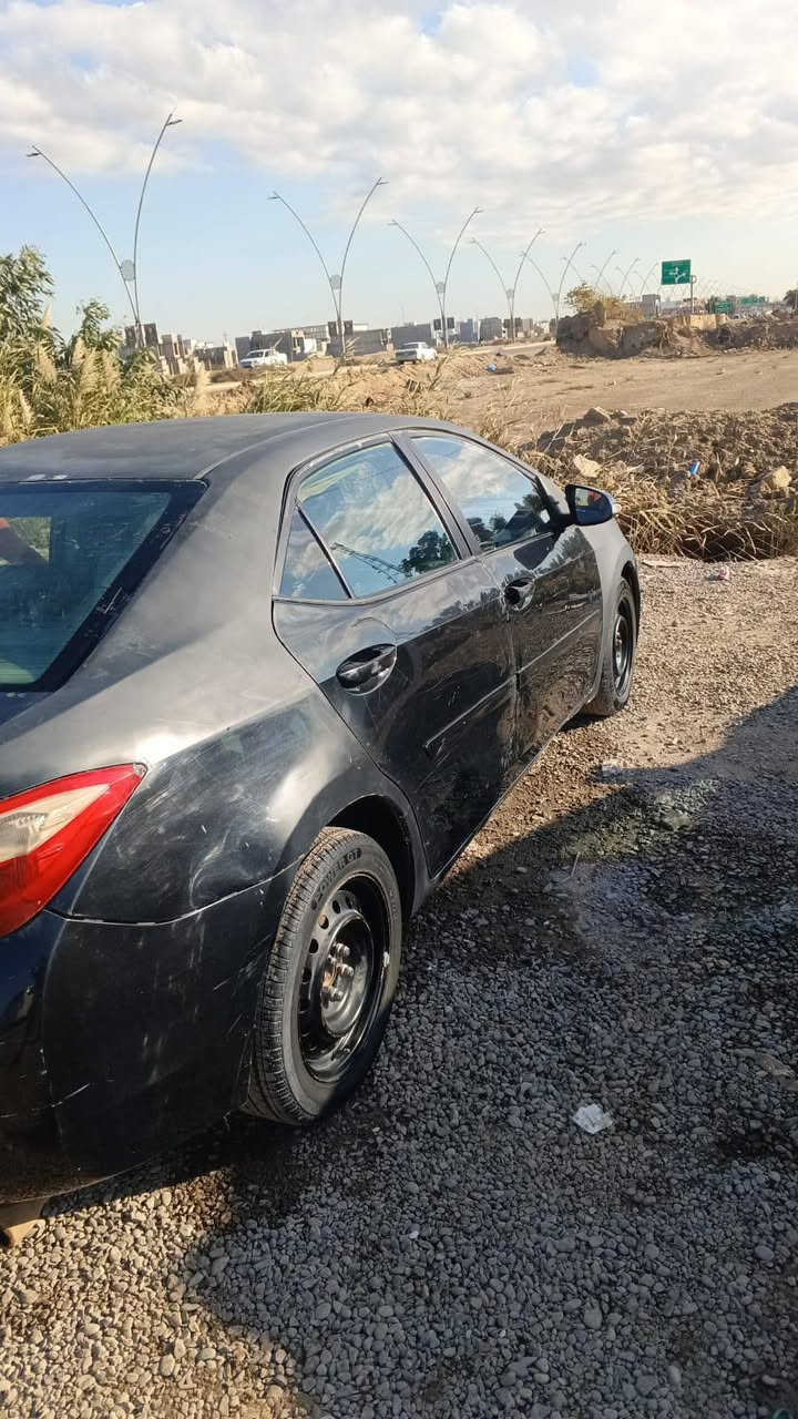 السلام عليكم للبيع فقط
كورولا S موديل 2014
بيه حادث قمارة وجامرلوغ امامي وخلفي مسمكرة بس مو درجة اولى وجاهزة يرادله صبغ 
نقص صدر امامي وتغليف تنتة 
ايرباك امامي سليم 
تخم تاير جديد
رقم بغداد 
سنوية 2027
تحكم ستيرن
شفتات رياضي 
شاشة وكامرة 
اشاير بالمري

السعر78 بي مجال 
***********
