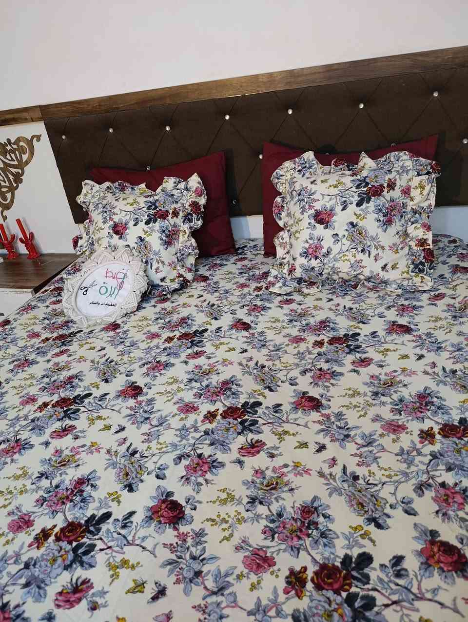 الاختيار عليكم والتصميم عليا 😘✌️
اوردر زبونتنا 
تلبيسه مندر لاستيك داخلي ووجهين مخده ووجهين كوشه 
نوع القماش همايون اماراتي درجة ثانية خامة ثقيله 
السعر 20


**إذا كنت صاحب هذا الإعلان وتريد حذفه لأي سبب، رجاءا أرسل رسالة إلى الدعم الفني**