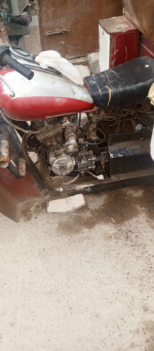 للبيع أوراقها موجوده مكان الغزاليه
***********
