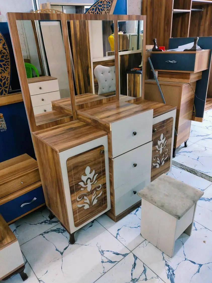 غرفة تركي 8قطع نظام ابواب ❤ ✨
نظافة 95 / 100 ❤✨ 
السعر 550 مع الشد 🪛ونقل 🚙
داخل بغداد متوفر توصيل لجميع المحافظات 🇮🇶


**إذا كنت صاحب هذا الإعلان وتريد حذفه لأي سبب، رجاءا أرسل رسالة إلى الدعم الفني**