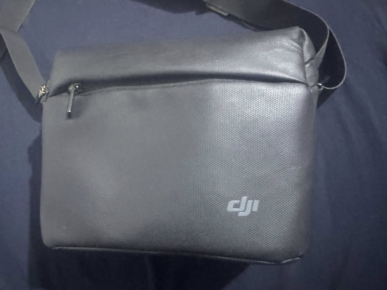 DJI Mini 2 COMBO
طائرة مني تو كومبو اخت جديد للبيع

مواصفاتها غنية عن التعريف الكل تعرفها راح اذكرهن

تصوير 4K HDR تصويره رهيب

المدى فوول يوصل لحد 10 كيلومتر 
الارتفاع 500 متر 
بيها زوم تقريب قوي
بيها تتبع سيارة واشخاص
 ثبات قوي جدا 

بيها اوضاع ذكية  وهواي تفاصيل بعد…..


**إذا كنت صاحب هذا الإعلان وتريد حذفه لأي سبب، رجاءا أرسل رسالة إلى الدعم الفني**