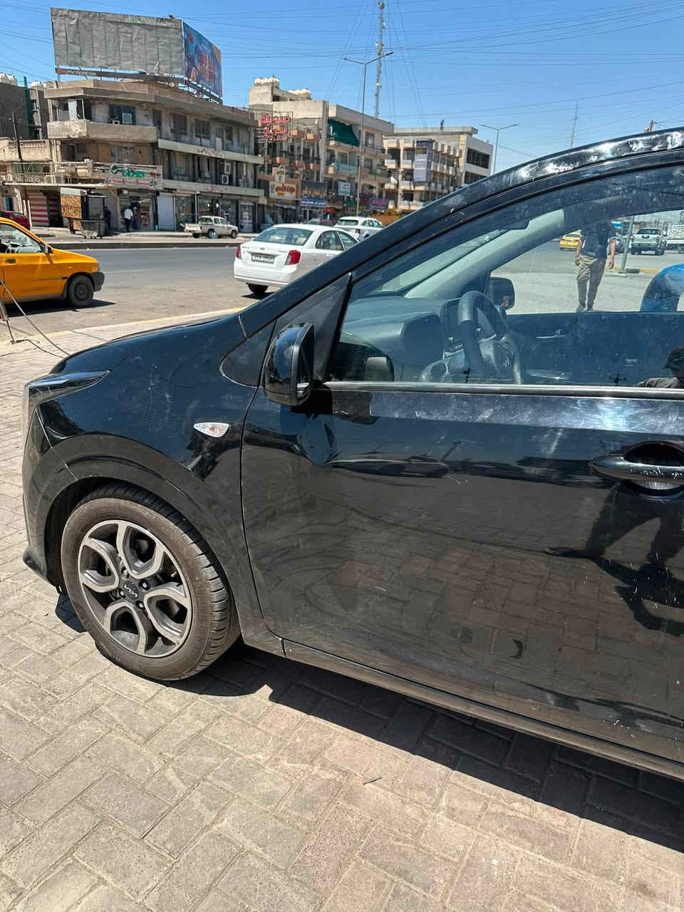 كيا بيكانتو موديل 2025 دخول جديد
السيارة بعدها بدون لوحات 
محرك 4 سلندر 1200cc
مابيها اي مشاكل كهربائية او ميكانيكية 
السيارة حادثها من امريكا جاملغ عكس السائق فقط ولكن اثناء النقل صارت بيها هاي الشخوط والطعجات بالصفحة 
السعر 115 وبيها مجال مكاني المشتل قرب الكراج
***********
