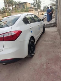 ٢٠١٤ • محرك ١٦٠٠ • كامرا خلفية