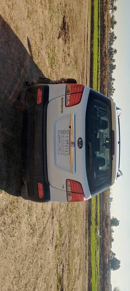 سورنتو خليجي فول مواصفات موديل 2010 محرك سته سلندر سبعه راكب بصمه بنراما كشن كهرباء كامره دفع رباعي سياره بيه اربع قطع صبغ ابيع حزام بدون اي دواخل كير محرك حداديه تبريد كهربائيات نضيفات سعره 138 مجال حق الجيه بابل الحمزه الغربي خارج ***********
