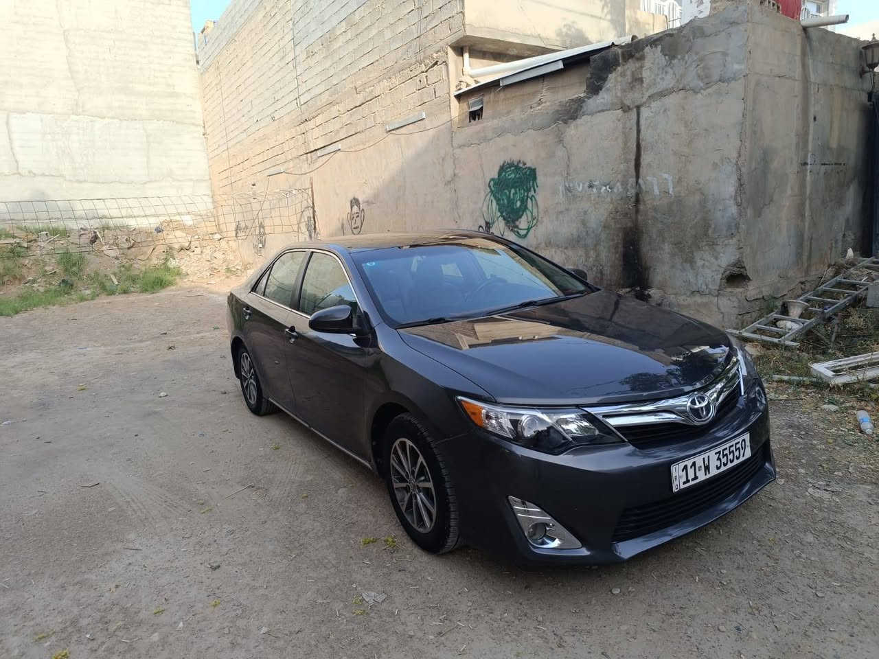 سلام عليكم للبيع كامري 2013وارد أمريكي رقم بغداد نكليزي سيارة بيهه طخه بل بونيد شطح والجاملغ خلفي بي صبغ اثر جراد فقط مكينه كير تبريد صدر تايرات داخل لونين ملكي كله جديد وبل خير على ياخذهه سيارة خير من لله عنوان بغداد السعر 130 رقم هاتف 
***********
