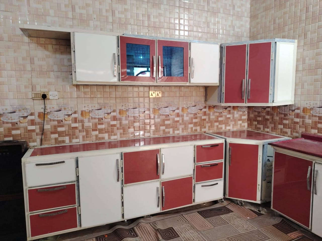 كاونتر نضيف كلش اخو جديد تزكام ٣متر أو نص أو سنكي ٢مترمرمر تزكام البيع المكان عل شط يم فرع السيد غازي أو منطقة الكربلا ئي يم المسبح عفك الاستفسار اوتتصل *********** اوحتى العنده مراوس أو بيع چنه حاضرين
