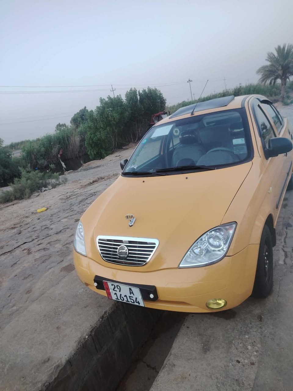 السلام عليكم سيارة طيبه موديل 16 رقم واسط مشروع وطني سنوية لل 30 تحويل ثاني يوم السيارة مكفوله مكينه وكير وتخم تاير جديد تبريد ثلج دوشمه جديده كهربائيات شغاله السياره جاهزه من كلشي مال جناي السيارة مكاني كوت مركز مدينة السعر 45  وبي مجال للاستفسار الاتصال على تصل فقط . اسيا***********
