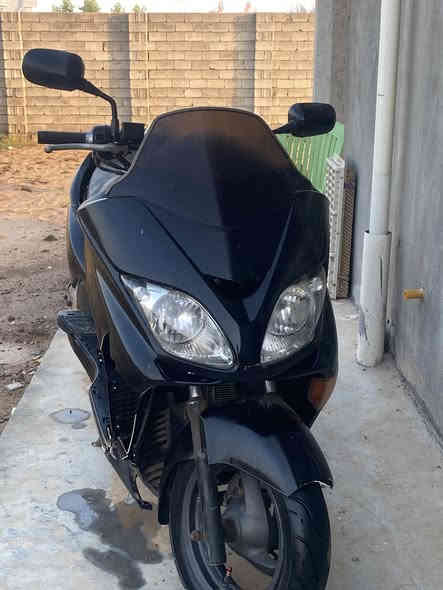 سلام عليكم فورزه 08 دراجه تنقص دهن وتاخر تشغيل فقط غير شي مابيهه ودراجه متروكه صار فتره ابيع كوم حديد 400 وبيهه مجال بصيط مكان بغداد النهروان هـ ***********
